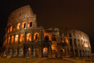 colosseums_tour_at_night - Paris Food Tours
